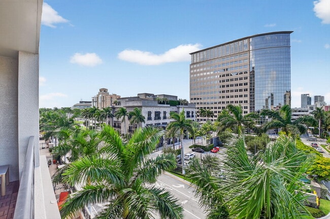 Building Photo - 550 Okeechobee Blvd