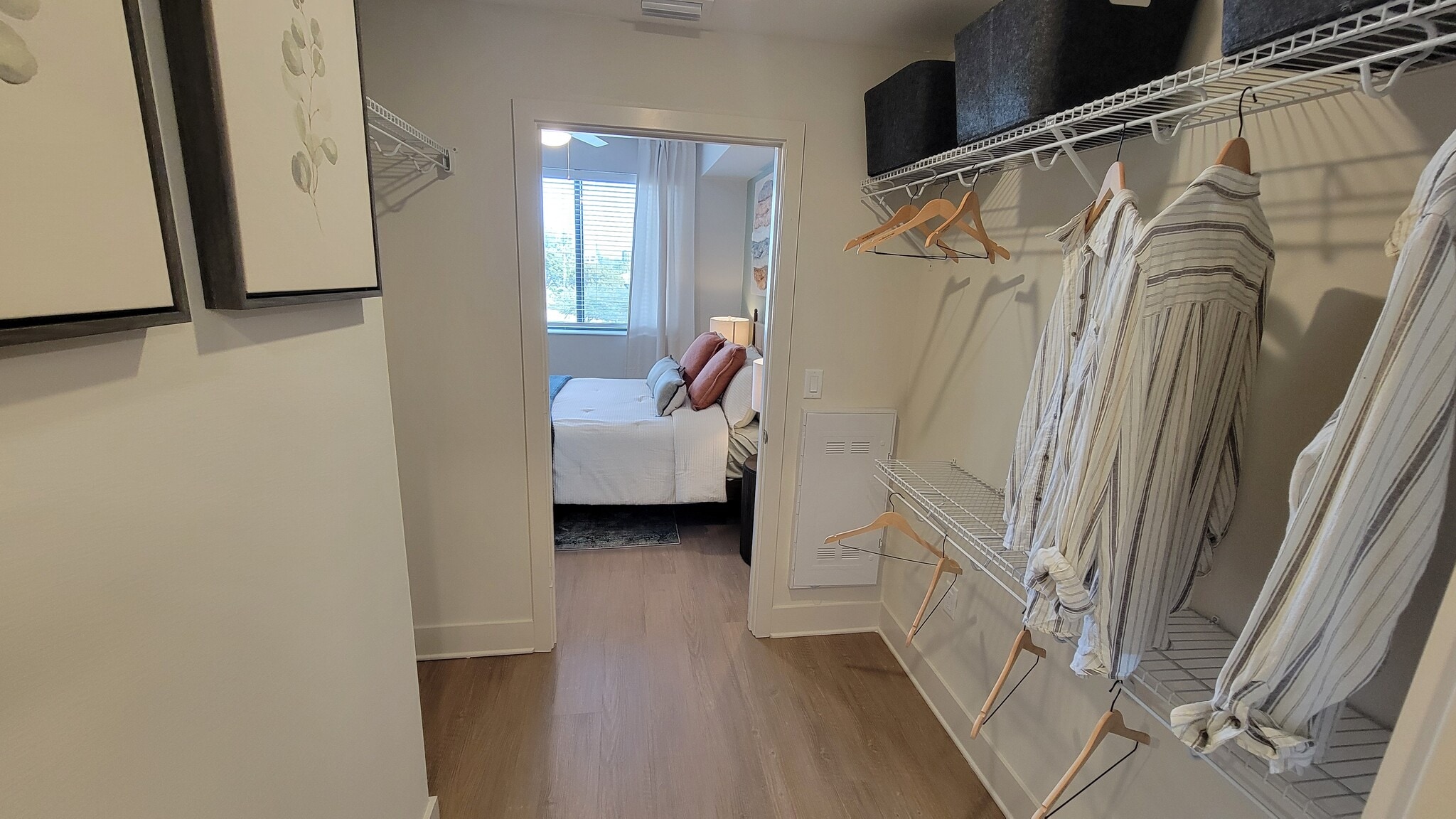 Building Photo - 6833 SW 28th Ter