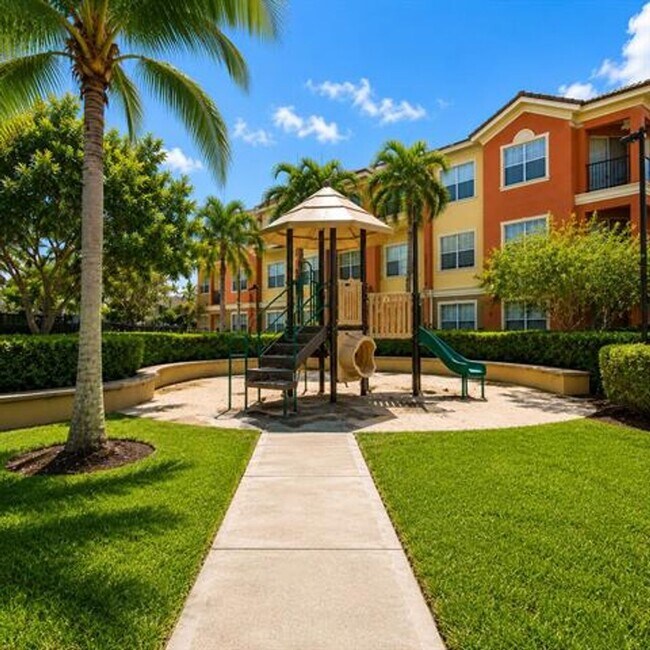 Building Photo - 4404 SW 160th Ave