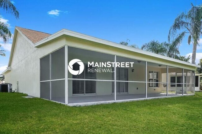 Building Photo - 3 Bedroom Pet-Friendly Home in Fort Myers, FL with Main Street Renewal