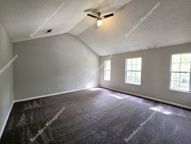 Building Photo - 2261 Charleston Pointe SE