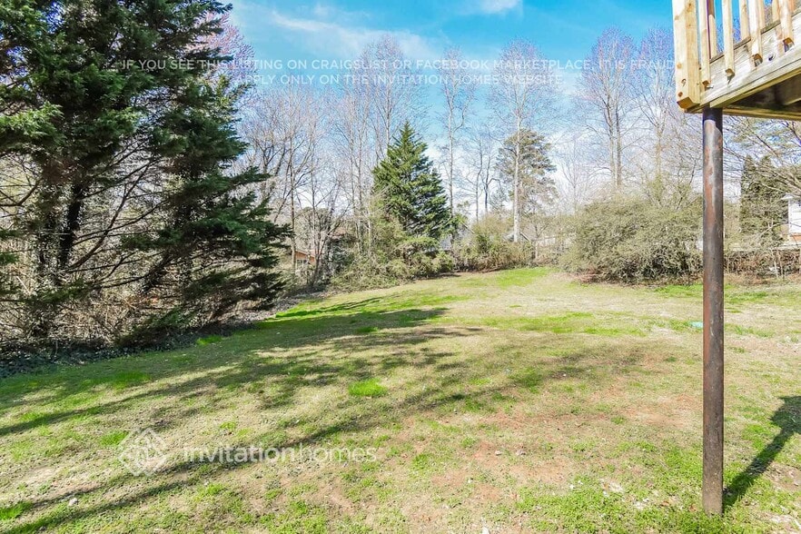 Building Photo - 5446 Pinedale Cir