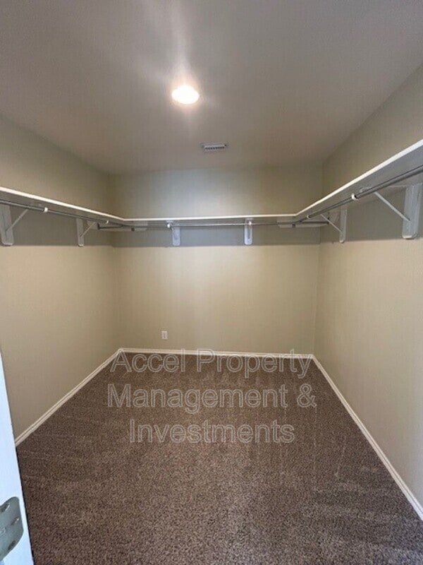 Building Photo - 6318 N 19th Ln