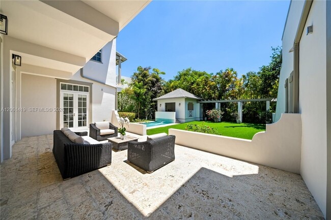 Building Photo - 7745 SW 54th Ave