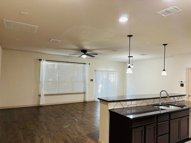 Building Photo - 2249 Salado Dr