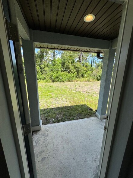 Building Photo - 1677 Lizette St SE