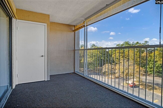 Building Photo - 1825 St Julian Pl