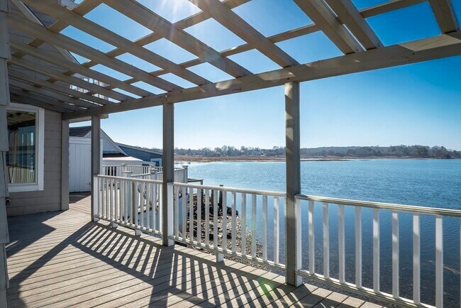 Building Photo - 33 Eagle Hill Rd