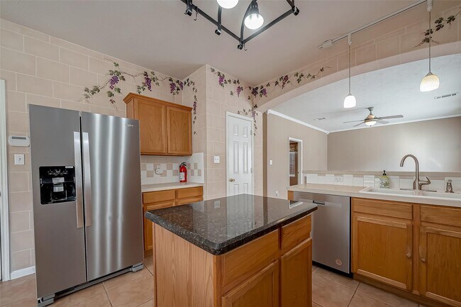 Building Photo - 20519 Westfield Estates Dr