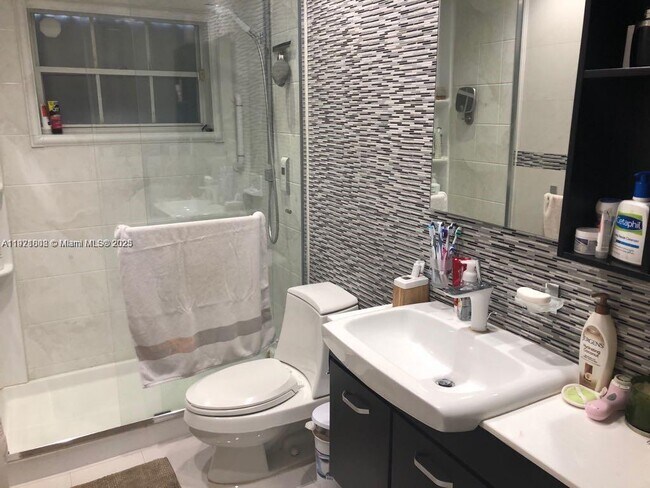 Building Photo - 9810 NW 47th Terrace