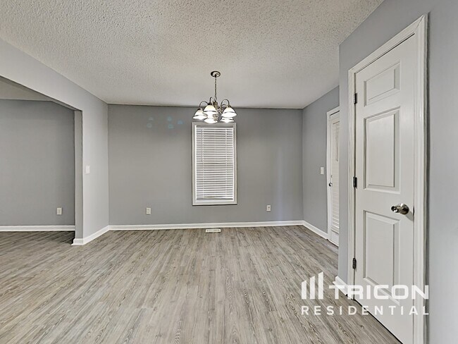 Building Photo - 207 Gun Range Rd