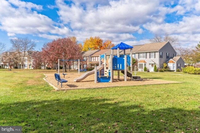 Building Photo - 6103 Red Squirrel Pl