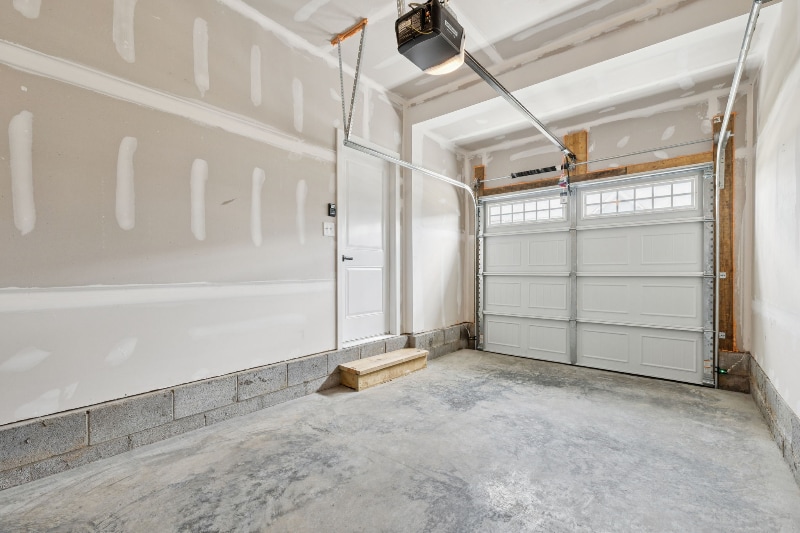 Building Photo - 171 Primrose Ln