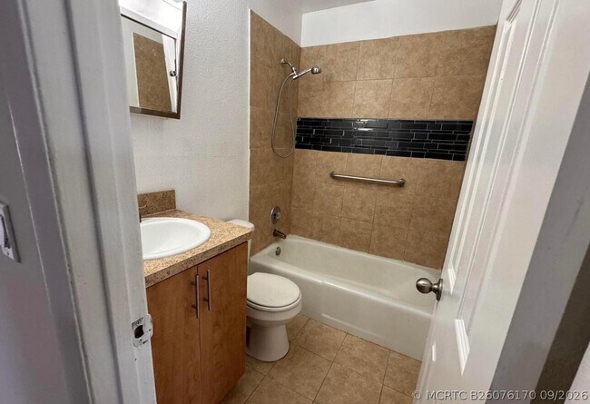 Building Photo - 1115 Goldenrod Rd