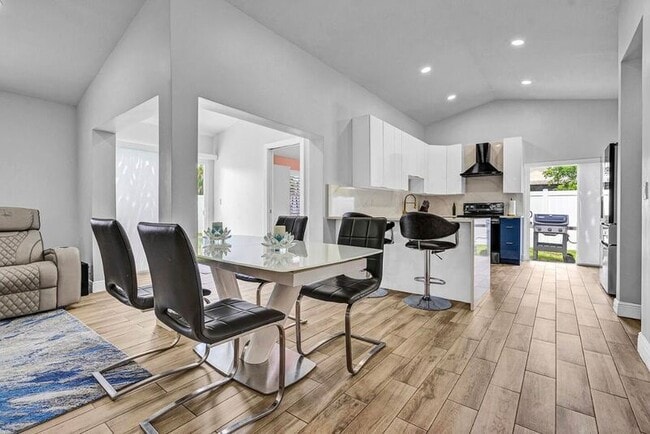 Building Photo - 19119 Winslow Terrace