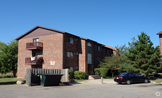 Building Photo - Baldwin Greens Apartments