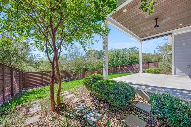 Building Photo - 6401 Keegans Dr