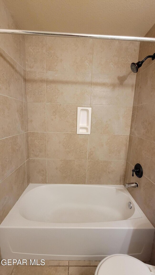 Building Photo - 14281 Gil Reyes Dr