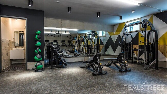 Building Photo - Duffield Street