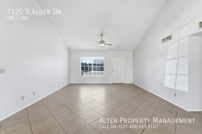 Building Photo - 7125 S Alder Dr