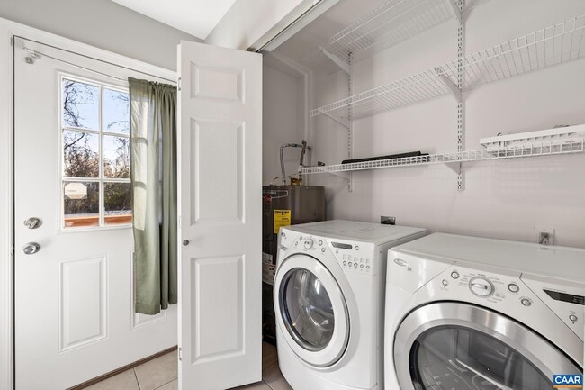 Building Photo - 703 Tilman Rd