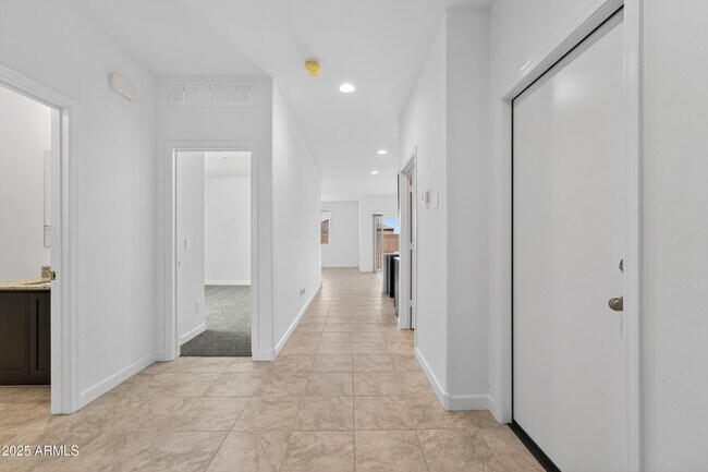 Building Photo - 30266 N Acacia Dr.