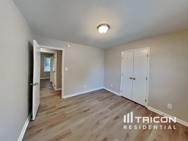 Building Photo - 3004 Slippery Elm Dr
