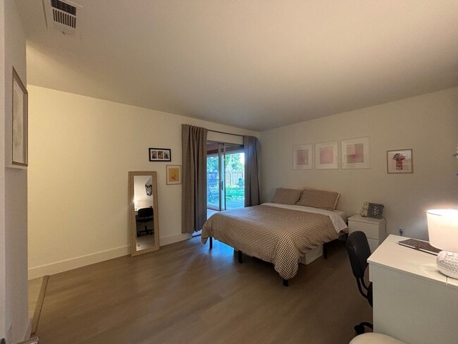 Building Photo - Beautiful Single-Story Gem in Vacaville!