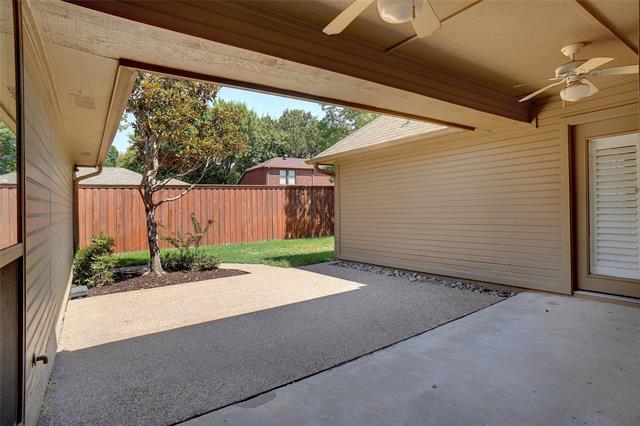 Building Photo - 108 Mesquitewood St