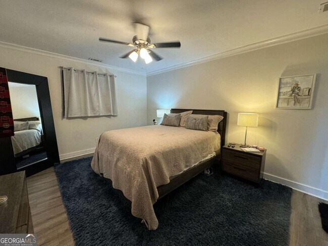 Building Photo - 4229 Weaver St SE