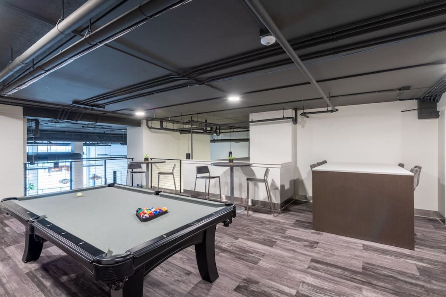 Building Photo - 550 W Juneau Ave