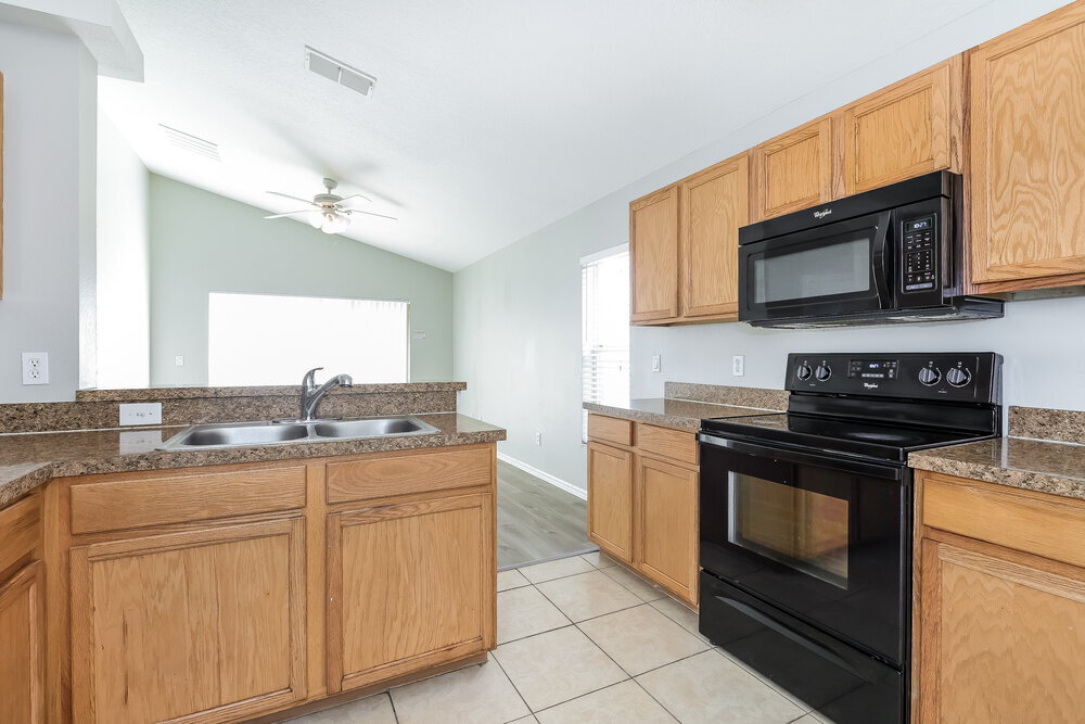 Building Photo - 2628 Sunningdale Dr