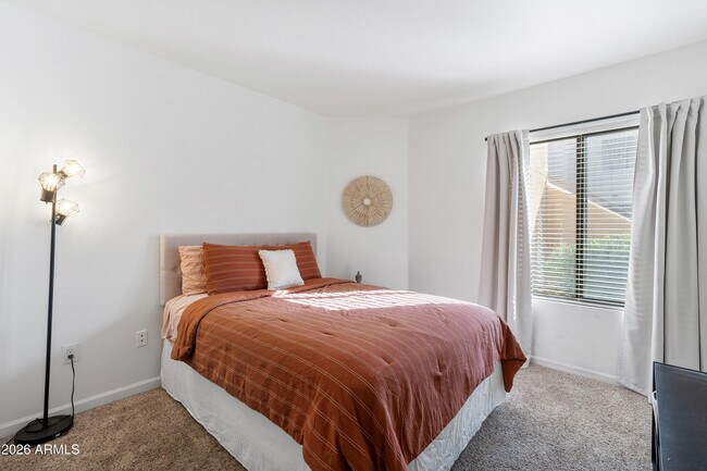 Building Photo - 7575 E Indian Bend Rd