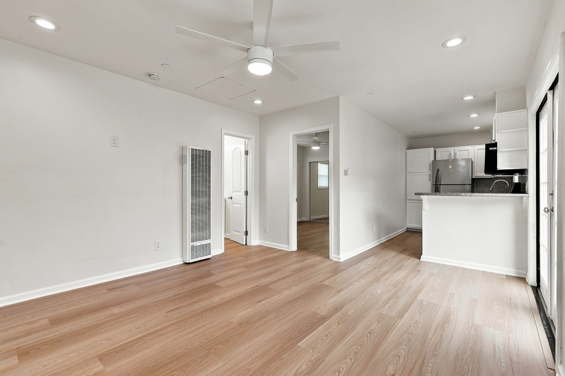 Building Photo - 136 Brightwood Ave