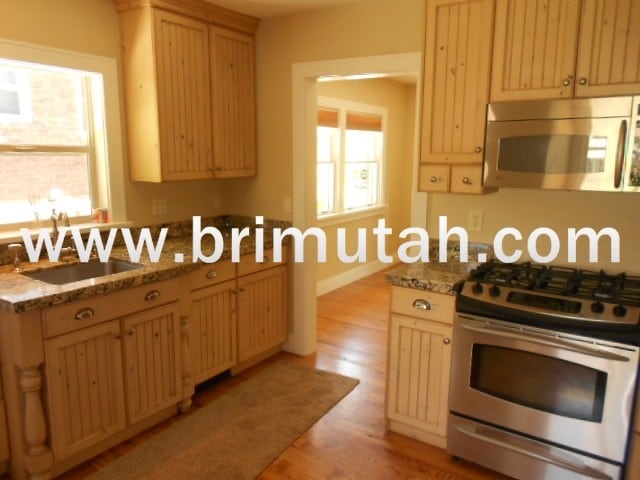 Building Photo - 1341 Kensington Ave