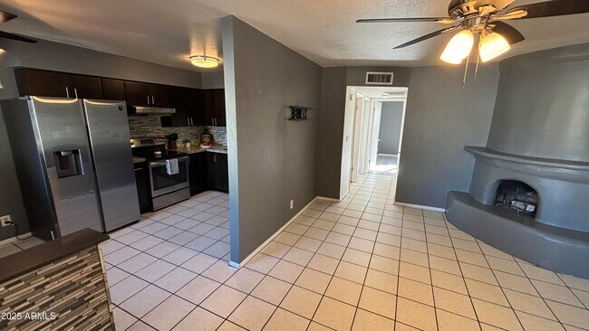 Building Photo - 3626 N 37th St