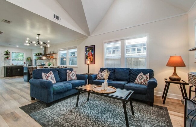 Building Photo - 5312 Jefferson St