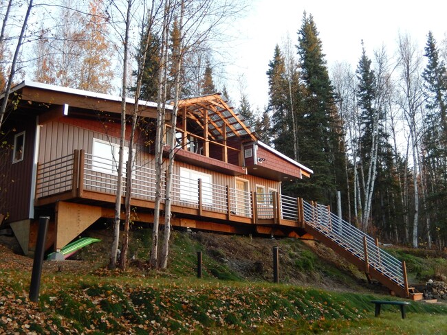 Building Photo - 2 Bed/1Bath house off Chena Ridge