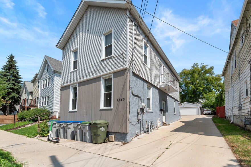 Building Photo - 1740 N Arlington Pl