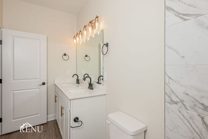 Building Photo - 5757 Sofias Cir