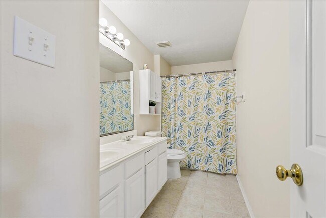 Building Photo - 3005 Diamond Bay Dr