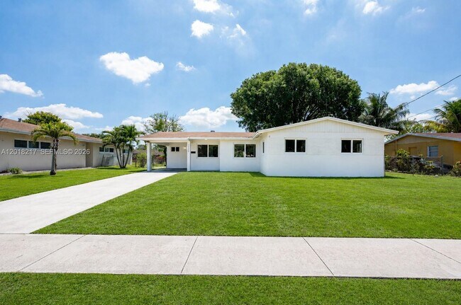 Building Photo - 1530 NW 47th Ave