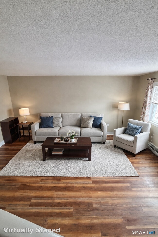 Building Photo - 100-112 N Turnpike Rd