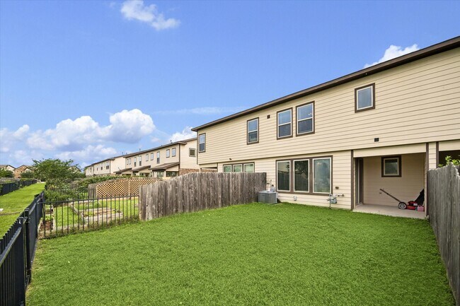 Building Photo - 3404 Orch Brg Ln
