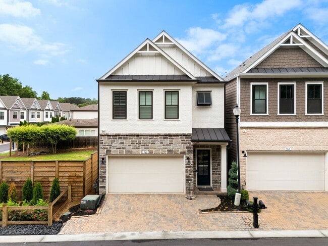 Building Photo - 762 Stickley Oak Way