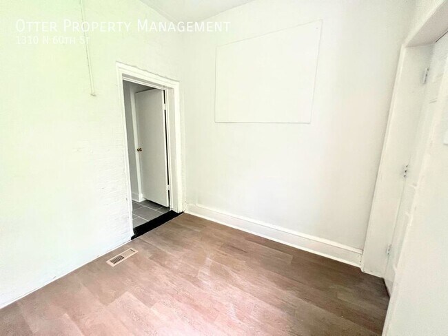 Building Photo - 1310 N 60th St