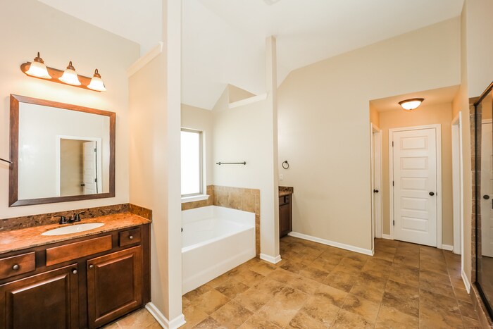 Building Photo - 1107 Sly Fox Run