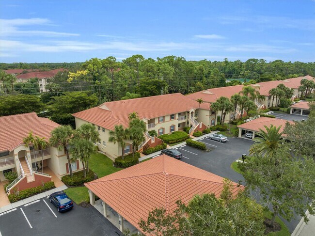 Building Photo - ***ANNUAL UNFURNISHED***NOW AVAILABLE***NO...