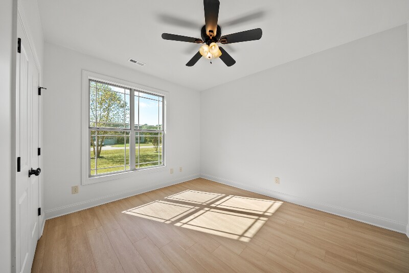 Building Photo - 73 Old Barn Way