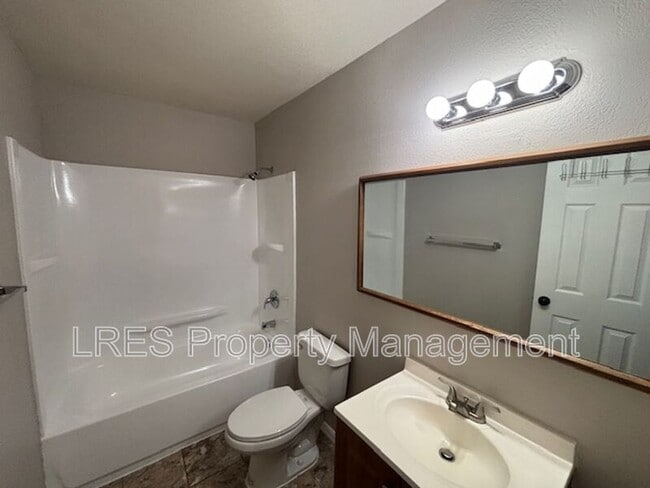 Building Photo - 1603 Terrace Dr